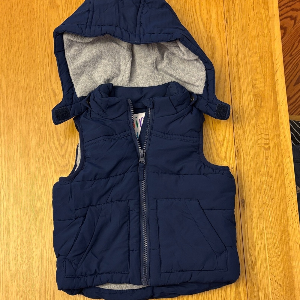 Get ready for Fall - Baby Navy Hooded Puffer Vest 12-18 months